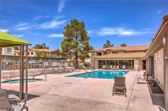 Building Photo - 3151 N Soaring Gulls Dr