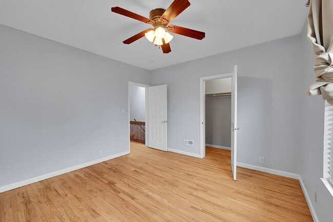Building Photo - $2,295.00 - 3 Bedrooms, 1.5 Bathroom, Town...
