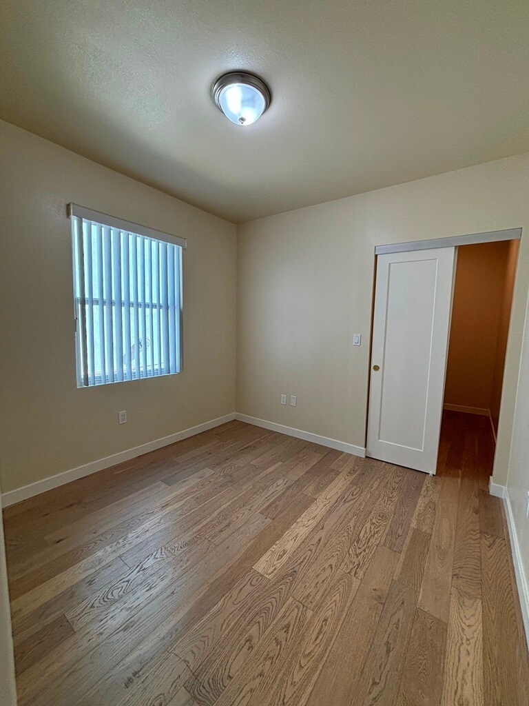 Building Photo - 2918 S Normandie Ave