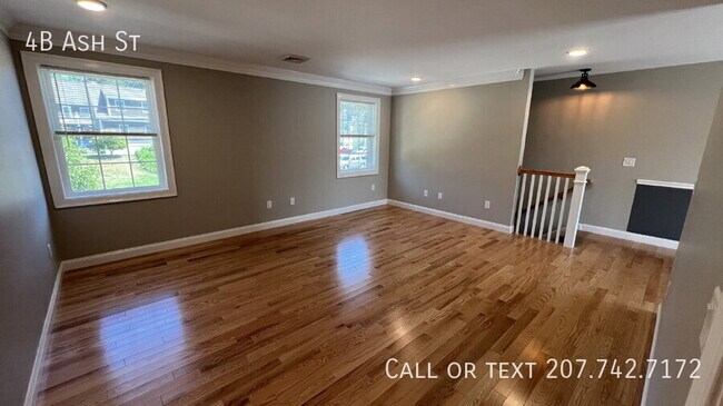 Building Photo - 4B Ash St-