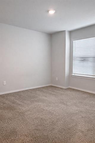 Building Photo - 404 Beekeeper Dr