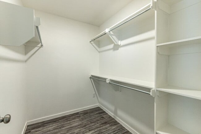 Building Photo - "Charming 3-Bed, 2-Bath Haven with 1,615 Sq Ft in Lubbock's Cozy Kirksey Avenue!" Half off first ...