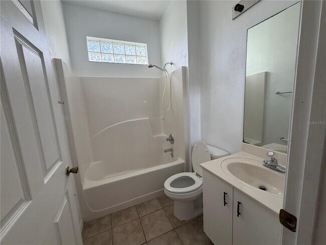 Building Photo - 353 Port Pleasant Dr
