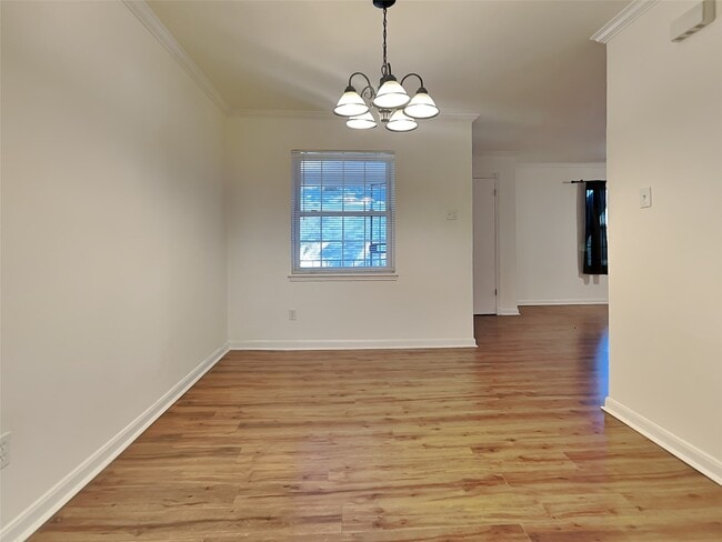 Building Photo - 7900 Westheimer Rd