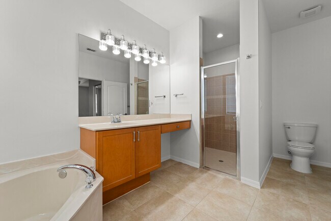 Building Photo - 9588 SW Flowermound Cir