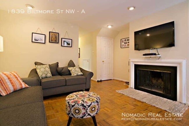 Primary Photo - Fantastic one-bedroom condo in Kalorama av...