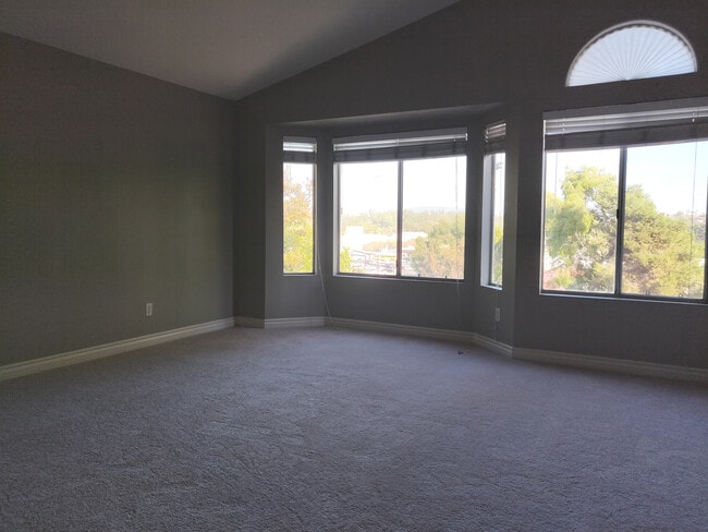 Building Photo - 1808 Crystal Ridge Way