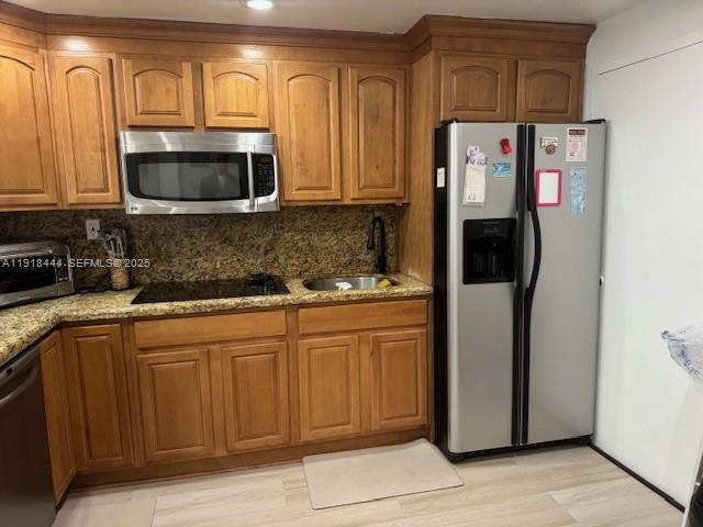 Building Photo - 5401 Collins Ave