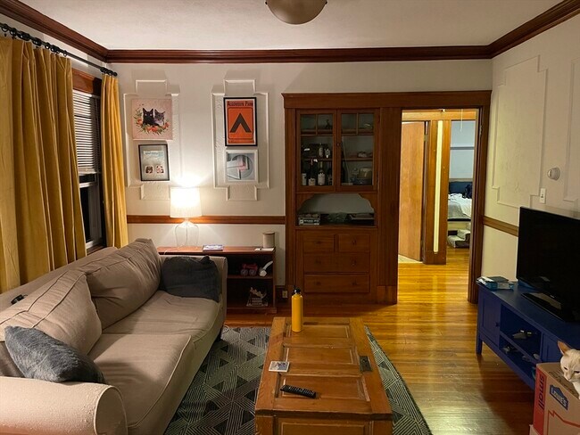 Primary Photo - 16 Russell Rd
