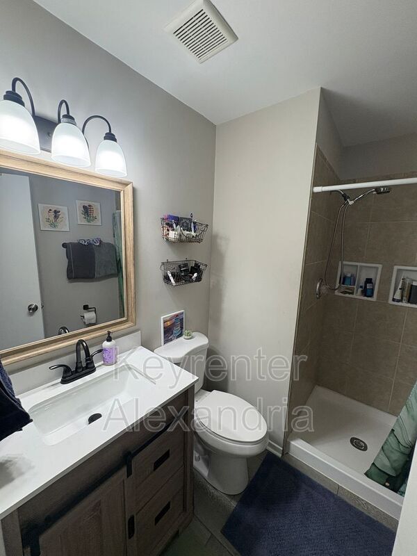 Building Photo - 5822 Bridgetown Ct