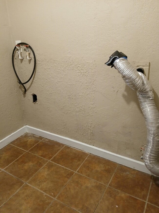 Building Photo - 6113 Ave Q 1/2