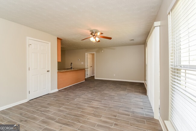 Building Photo - 4287 Sanders Rd