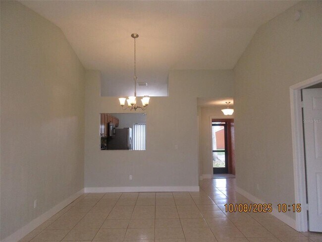 Building Photo - 50 Silver Falls Cir