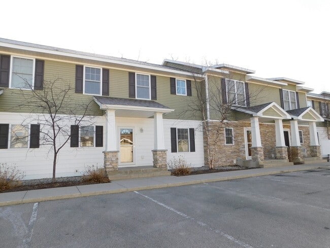 Primary Photo - Modern 2-Story Townhome Condo with Resort-...