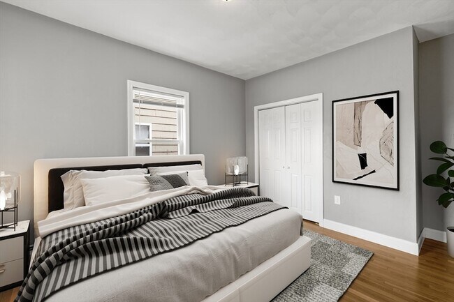 Building Photo - 329 Washington St