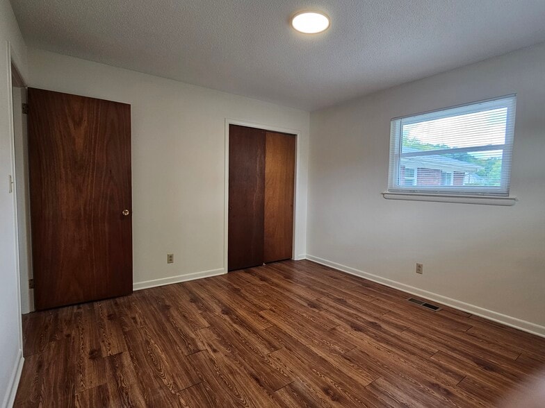2nd bedroom - 303 S Germantown Rd