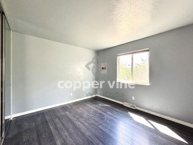 Building Photo - 10536 W 107th Ave