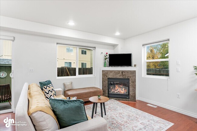 Building Photo - 299 Skwentna Dr