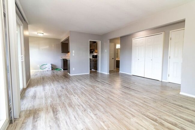 Primary Photo - Spacious 2 bedroom apartment at French Cha...