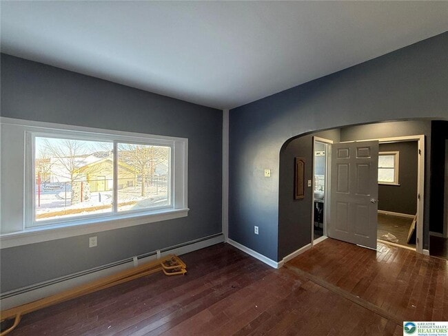 Building Photo - 301 Penn St