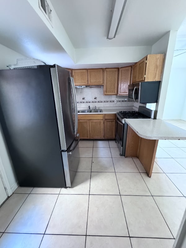Building Photo - 3593 Waterspring Way
