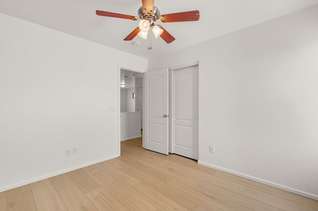 Building Photo - Solar Home with Nice Floorplan in a Great Location! Norterra Dynamite Ranch