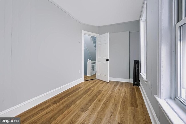 Building Photo - 309 Academy St