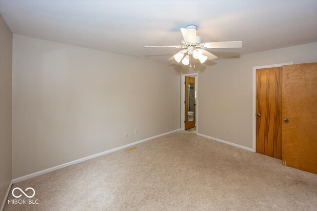 Building Photo - 130 Carmel View Dr