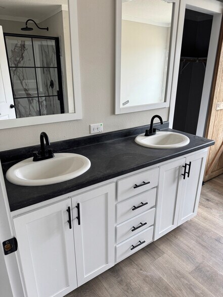 Building Photo - 312 Patriot Ln