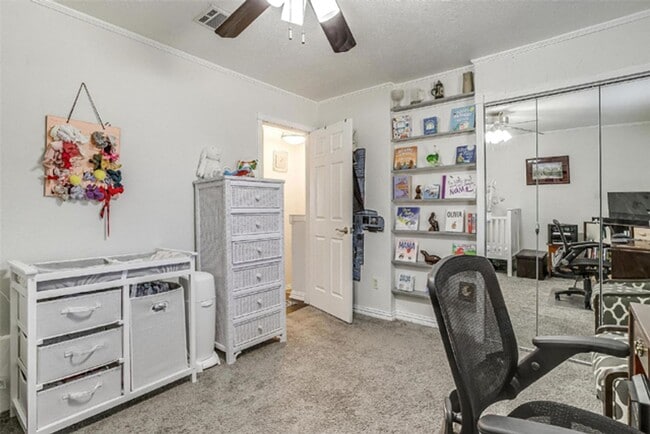Building Photo - MOVE IN SPECIAL 3rd month FREE - Lovely 2-...