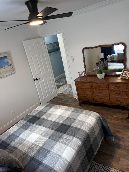 Building Photo - 3202 Whitesburg Dr