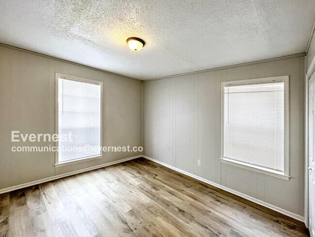 Building Photo - 5697 Tulip Tree Dr