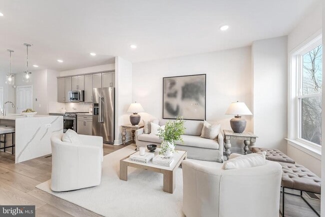 Building Photo - 12742 Verdant Wy