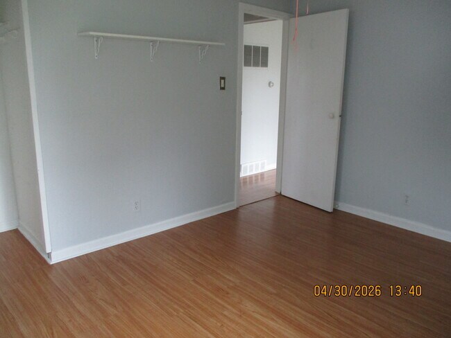 Building Photo - 8713 S Keeler Ave