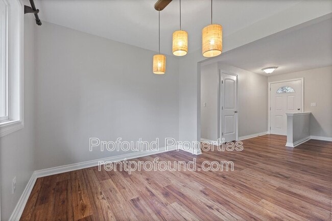 Building Photo - 5860 SW 191st Ave