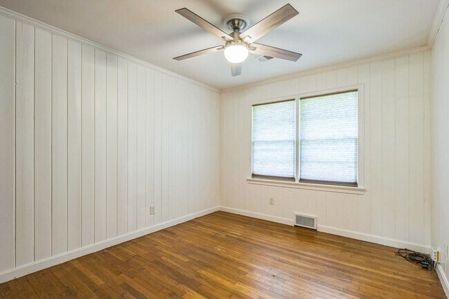 Building Photo - Charming 3BR House in Decatur