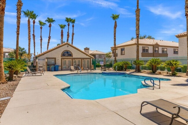 Building Photo - Sleek 2 Bedroom Condo with 2 Car Garage Ne...