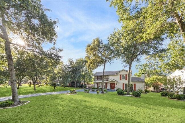 Primary Photo - 718 Garden Oaks Blvd