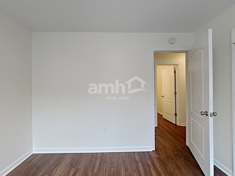 Building Photo - 4410 Split Creek Dr