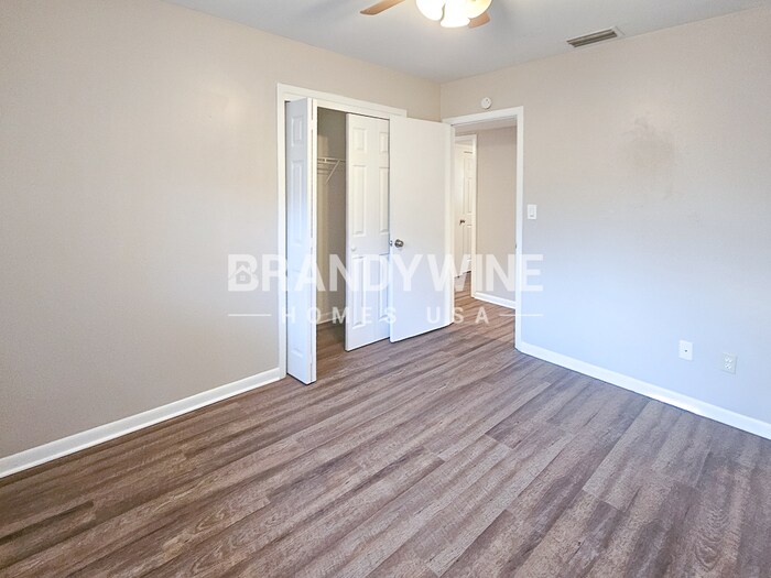 Building Photo - 318 Terrace Dr