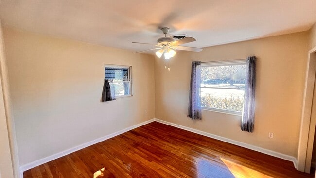 Building Photo - Charming 2-Bed Retreat in the Heart of Mount Dora! PRIME LOCATION! DONT MISS OUT!