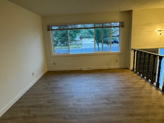 Building Photo - FULLY GUTTED & RENOVATED 5-Bedroom Home in...