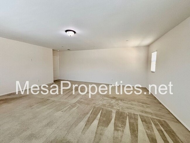 Building Photo - 6966 Madison Ln