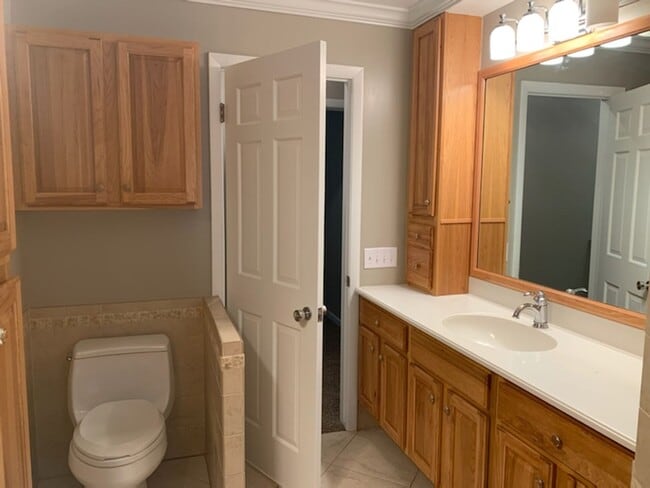 Building Photo - Beautiful 3 Bedroom Home in Middleton