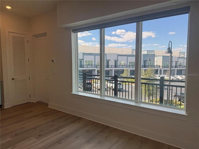 Building Photo - 798 TETBURY Lp