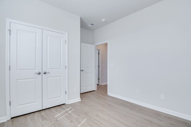 Building Photo - Stunning 4-Bedroom, 3-Bath New Construction Home with Master on Main and Upstairs Retreat