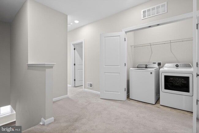 Building Photo - 14937 River Walk Way