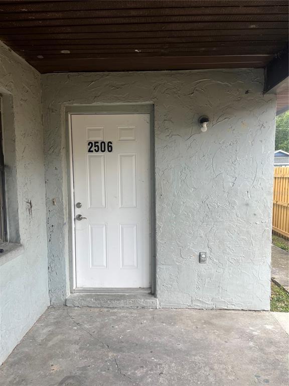 Building Photo - 2502 Chestnut Woods Dr