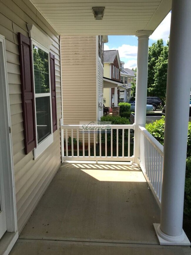 Building Photo - Canterfield in Harrisburg - Great 4 Bed, 2...