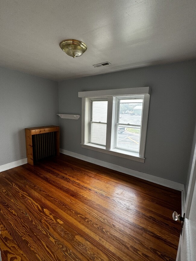 Building Photo - 439 Eagle School Rd